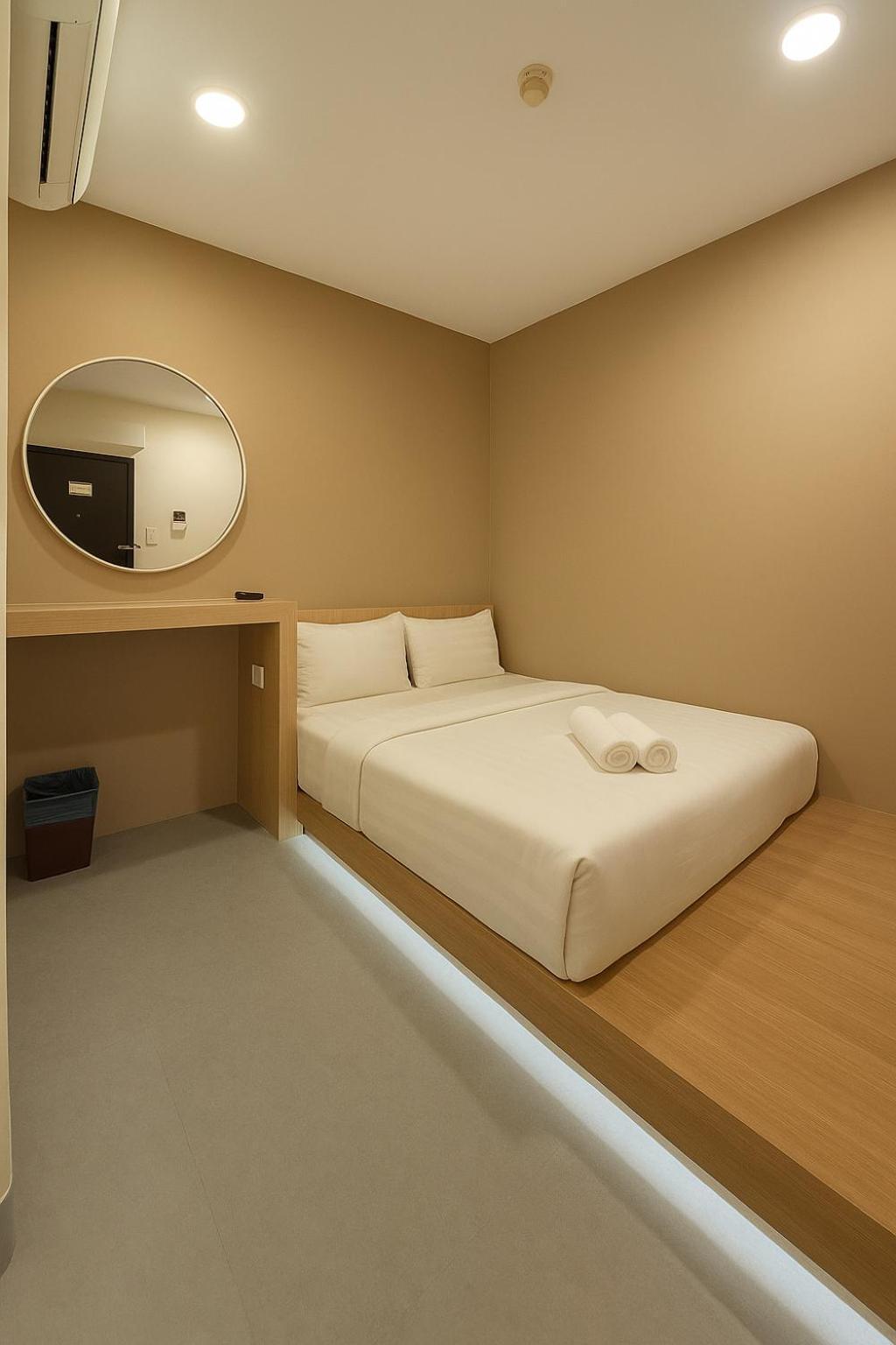 Standard Queen Room
